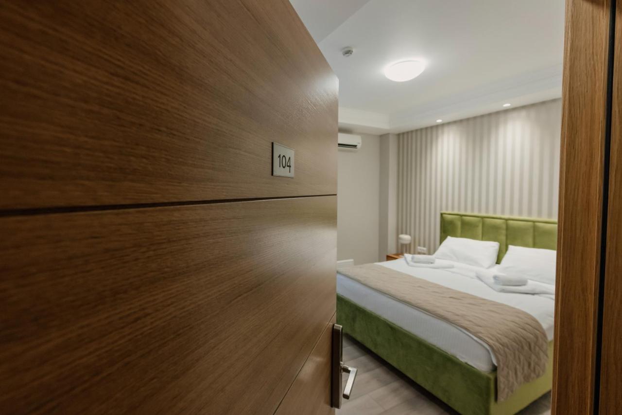 Hotel Beli Dvor Čačak Eksteriør bilde