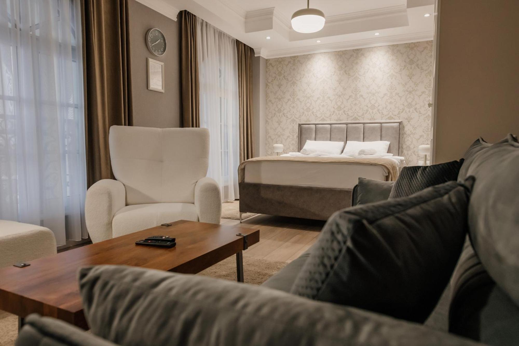 Hotel Beli Dvor Čačak Eksteriør bilde